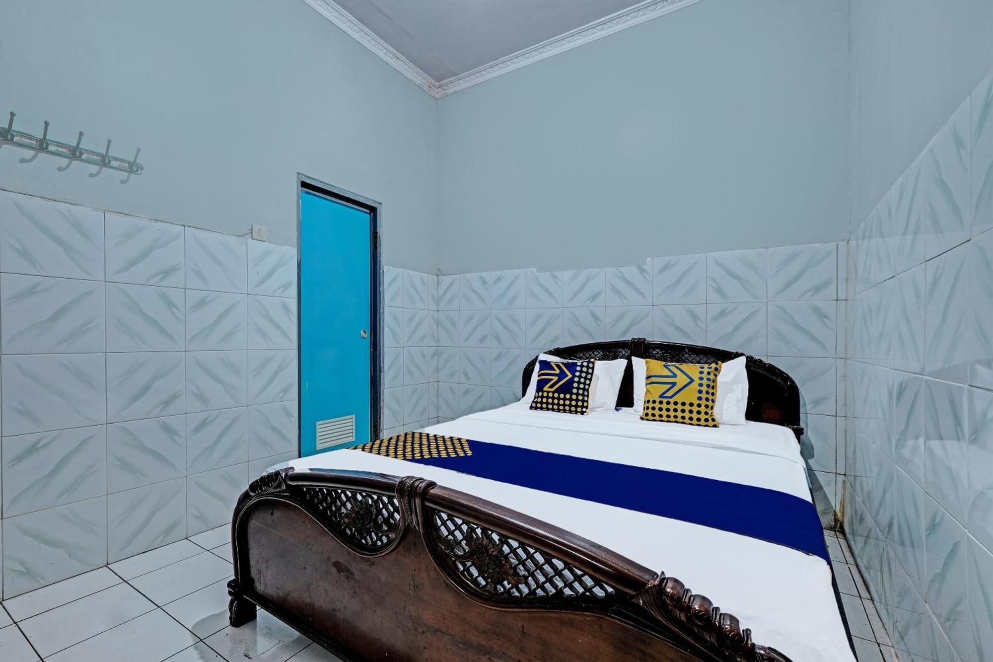 Spot On 91915 Homestay Superman Yogyakarta Eksteriør bilde