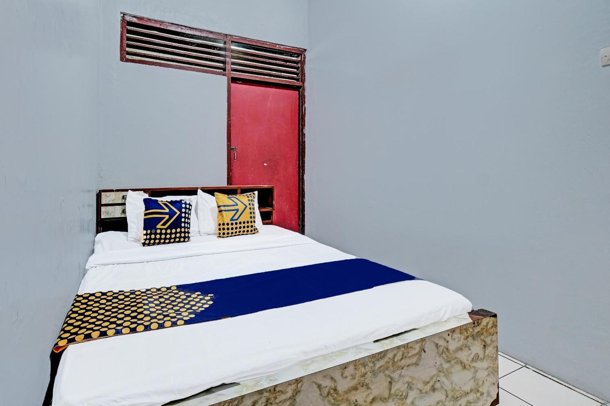 Spot On 91915 Homestay Superman Yogyakarta Eksteriør bilde