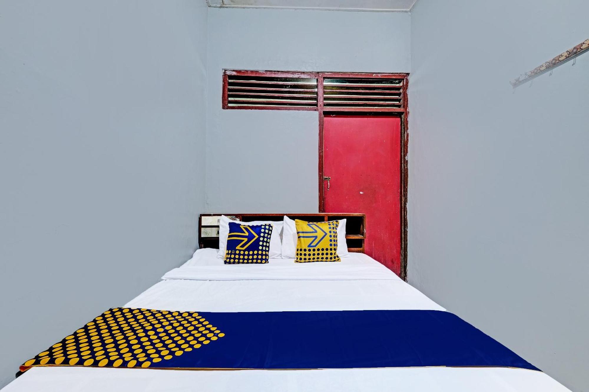 Spot On 91915 Homestay Superman Yogyakarta Eksteriør bilde