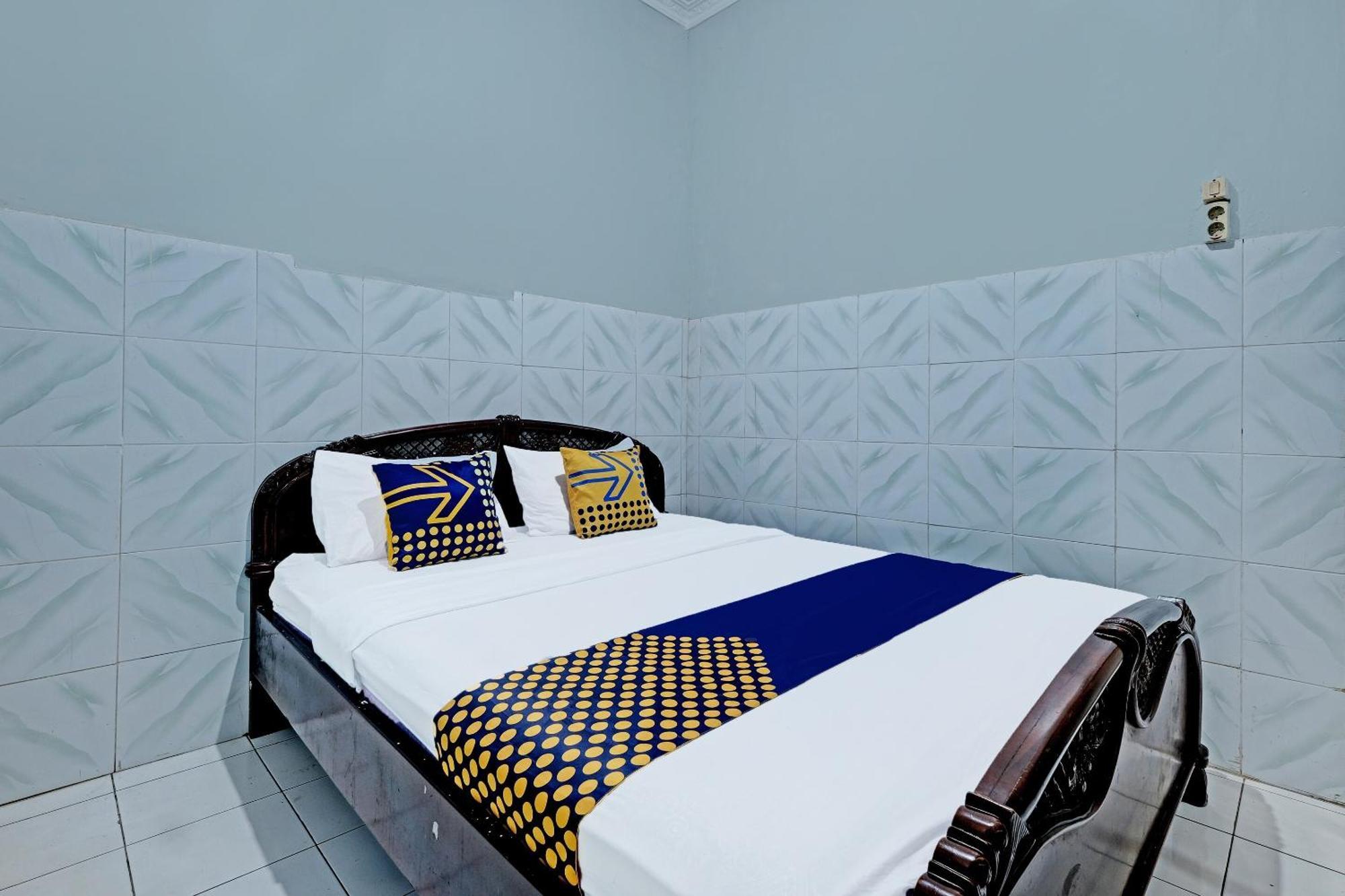 Spot On 91915 Homestay Superman Yogyakarta Eksteriør bilde
